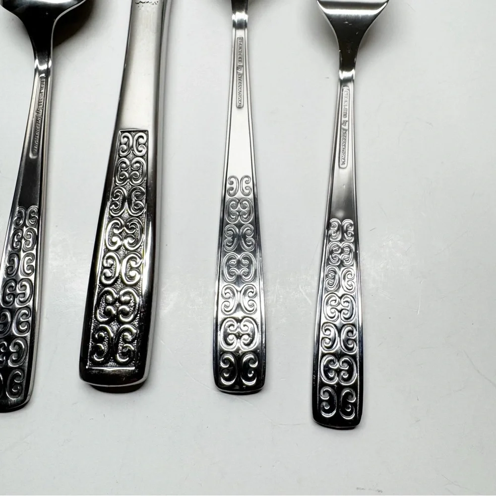 Vintage International Stainless Serenata 5 Piece Single Serve Flatware Set